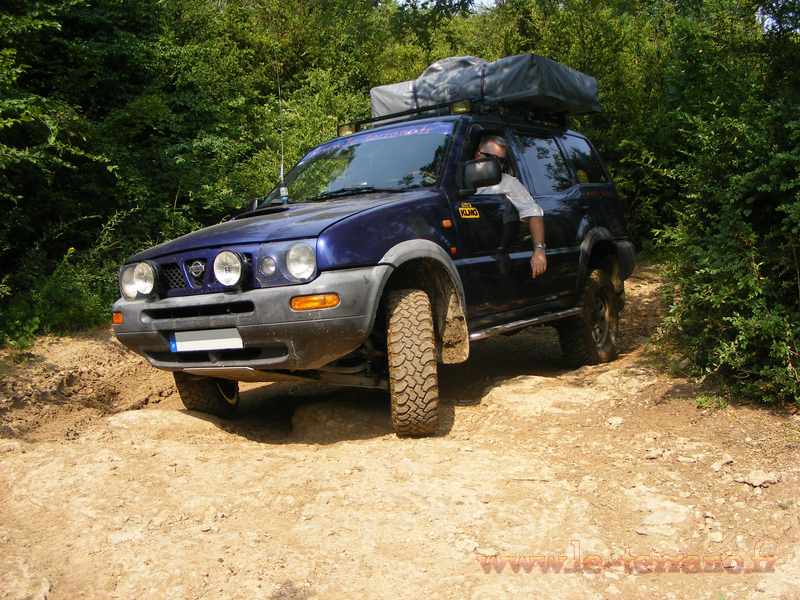 montalieu vercieu nissan terrano mistral ford maverick