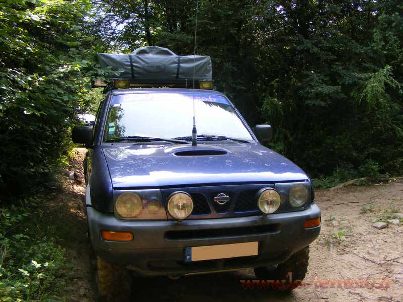 montalieu vercieu nissan terrano mistral ford maverick