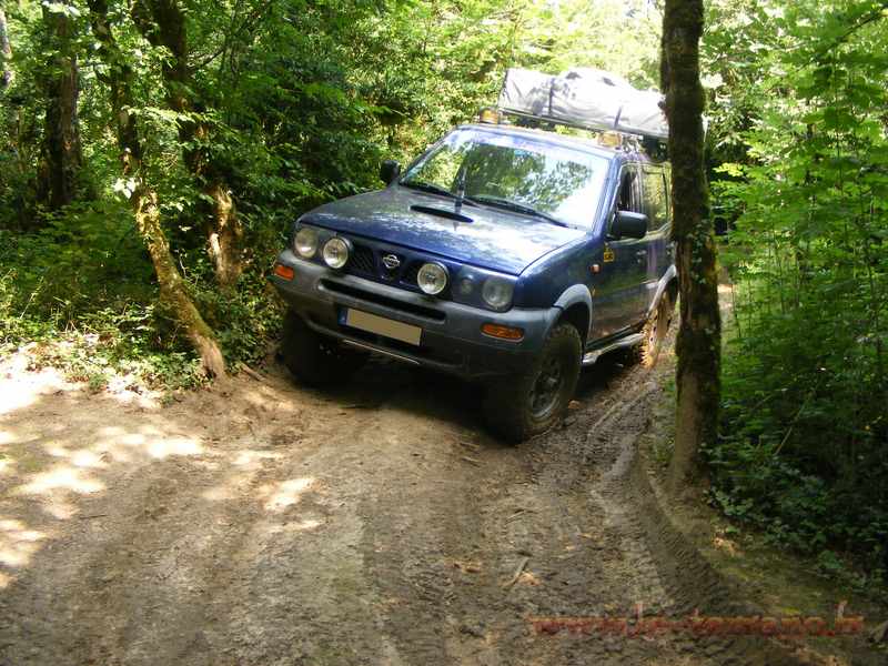 montalieu vercieu nissan terrano mistral ford maverick